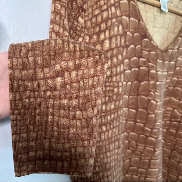 Talbots Cashmere Blend Sweater. Brown Animal Print. Large. - Picture 2 of 6